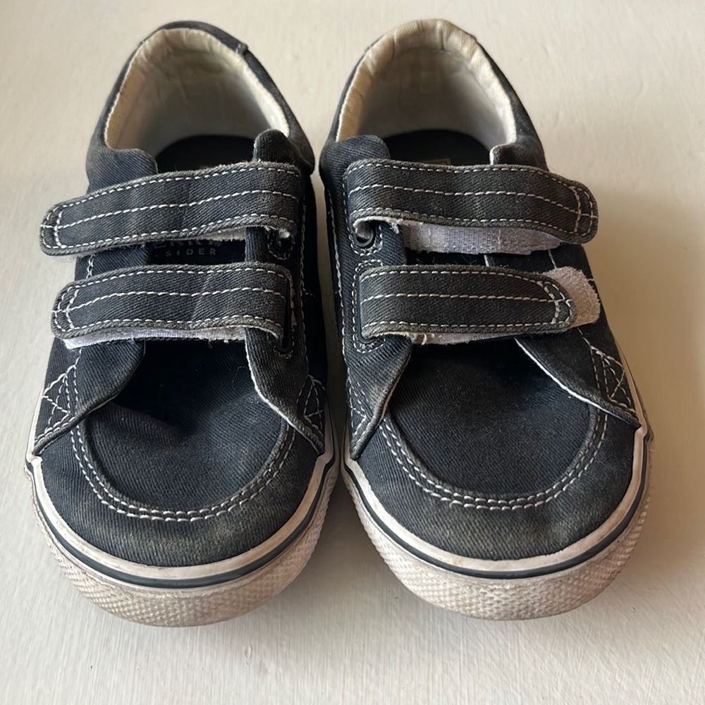 Toddler Boys Sperry topsiders size 11.5
